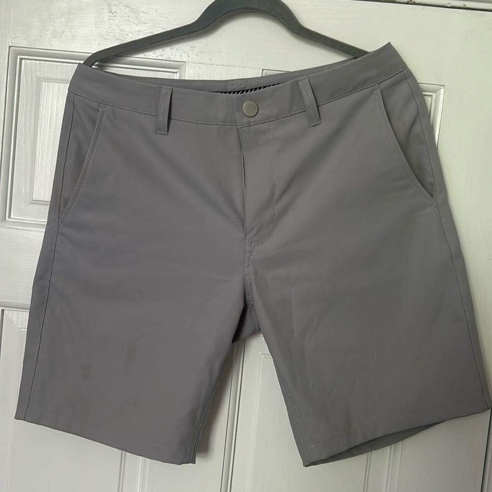 Bonobos Highland Golf shorts in Light Grey 31” x 8”